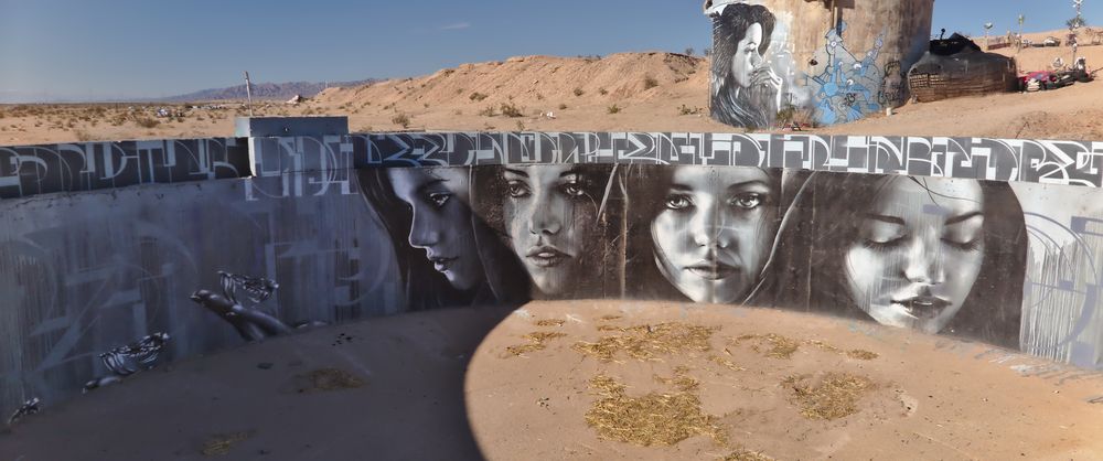 Quartzsite & Slab City Quartzsite & Slab City